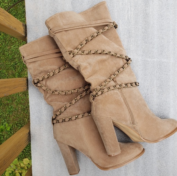 Alexus by shoedazzle, Beige faux suede calf boots - Picture 2 of 8